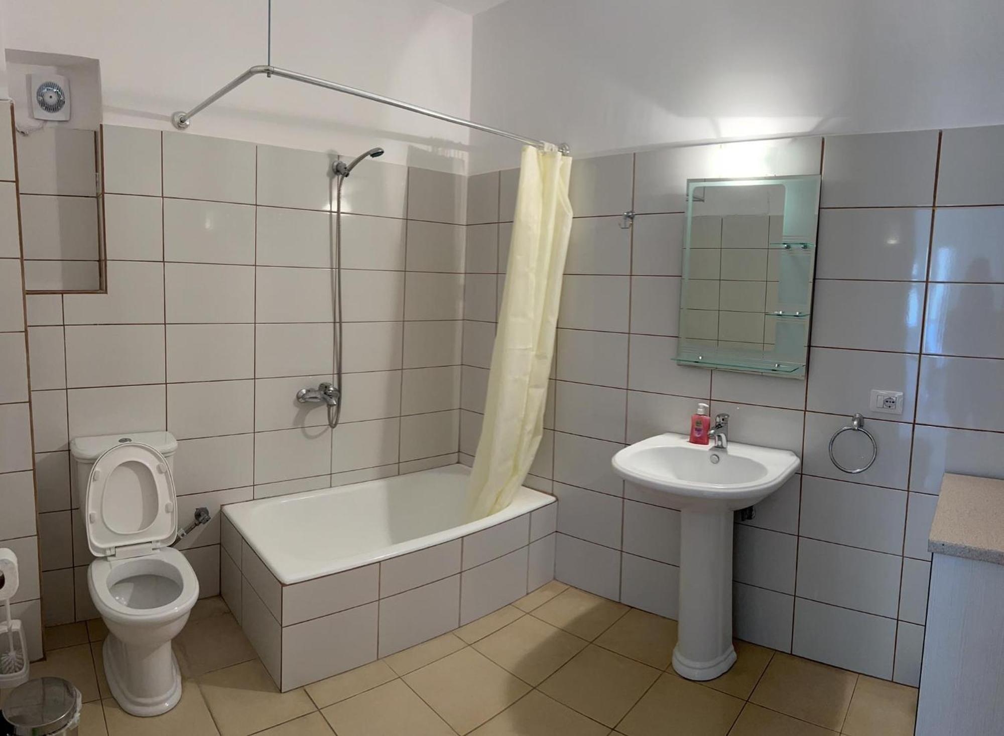 Lucas Apartments Himare Rum bild